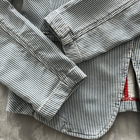 Striped Blue Blazer - Picture 6 of 15